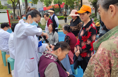情暖端午 关爱老人 汪田社区开展系列为老服务活动之营养健康咨询服务